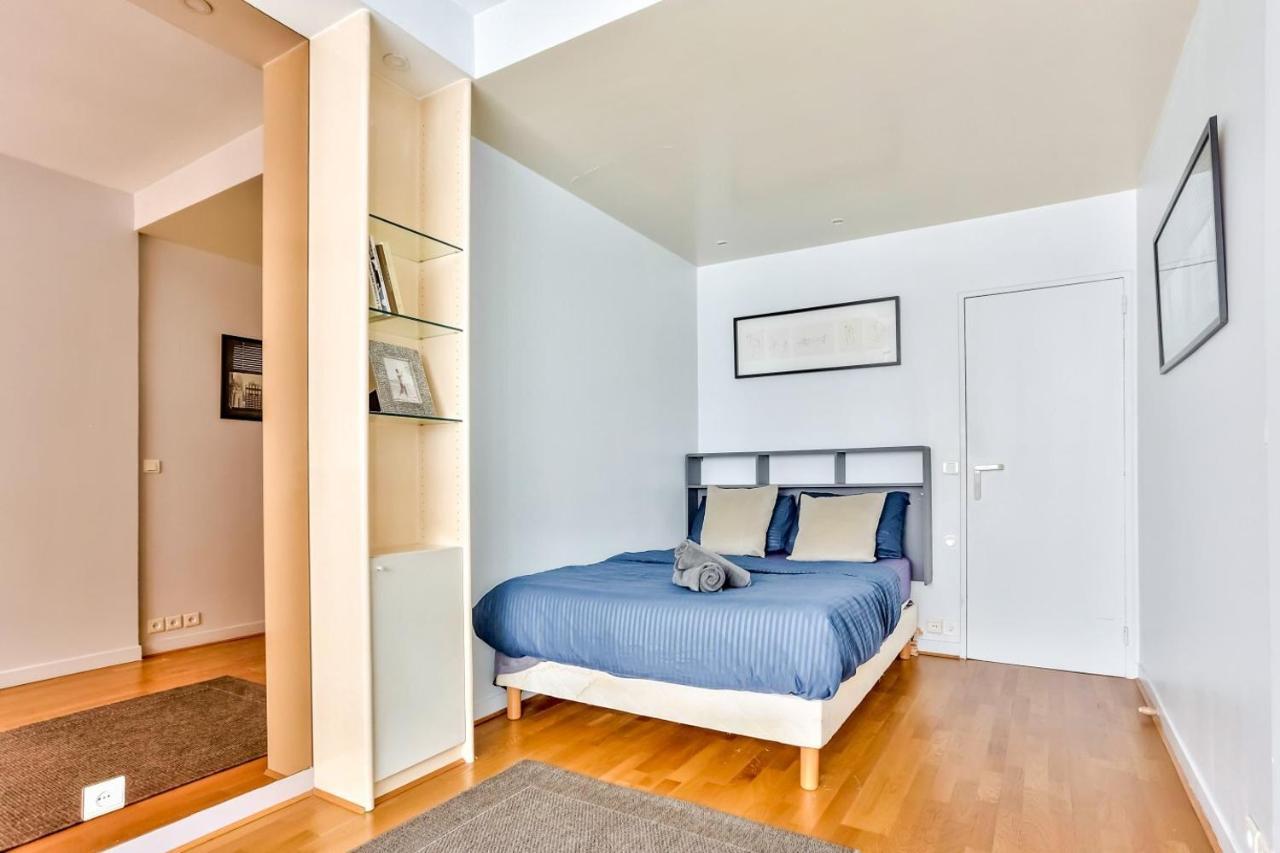 Appartement Quartier Arc De Triomphe Free Netflix Paris Luaran gambar
