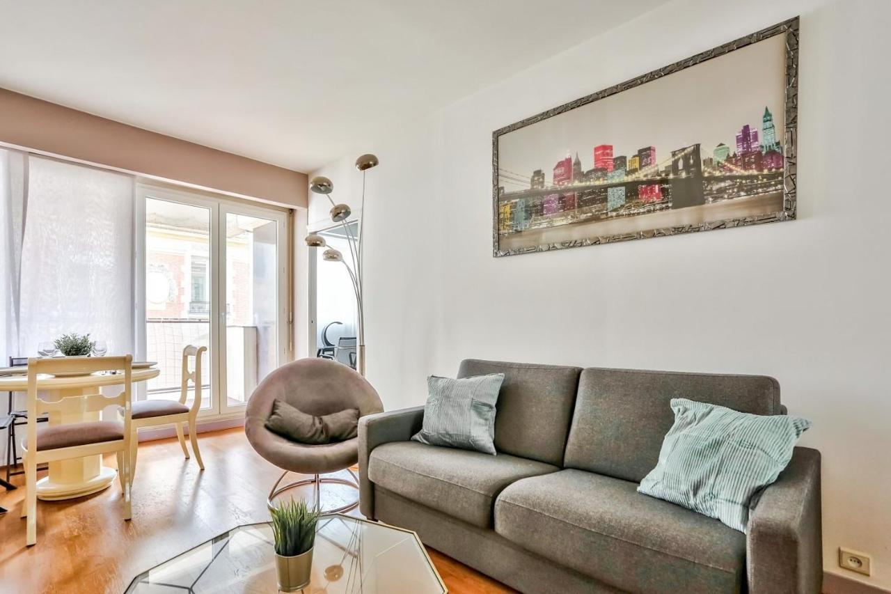 Appartement Quartier Arc De Triomphe Free Netflix Paris Luaran gambar